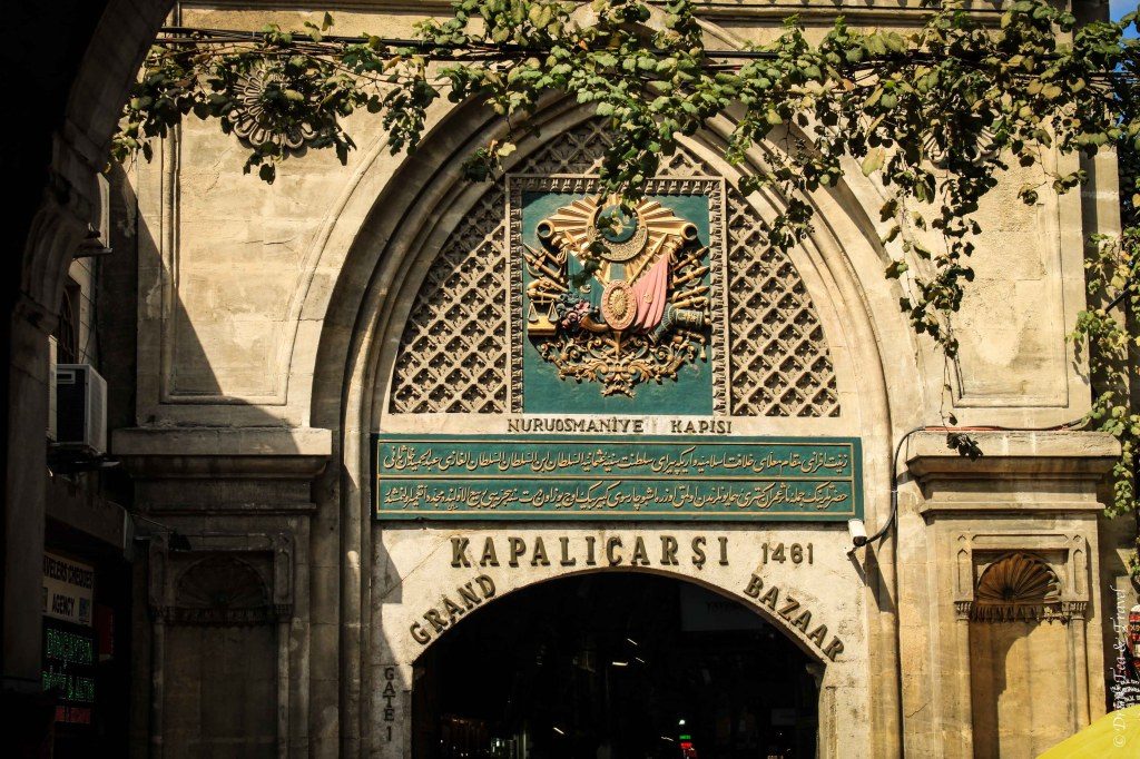 pintu masuk grand bazaar