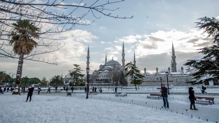 6 Tips Liburan Musim Dingin Di Istanbul, Turki