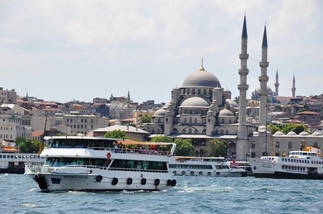 Tour ke Bosphorus Turki