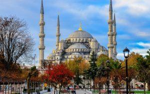 musim gugur di istanbul turki