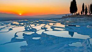 keindahan pamukkale kala senja